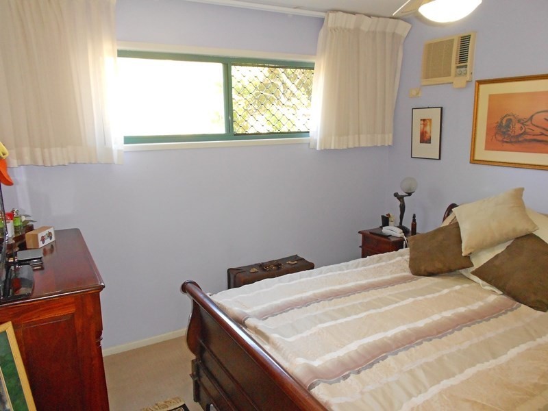 1 Guldbransen Street, Somerset Dam QLD 4312