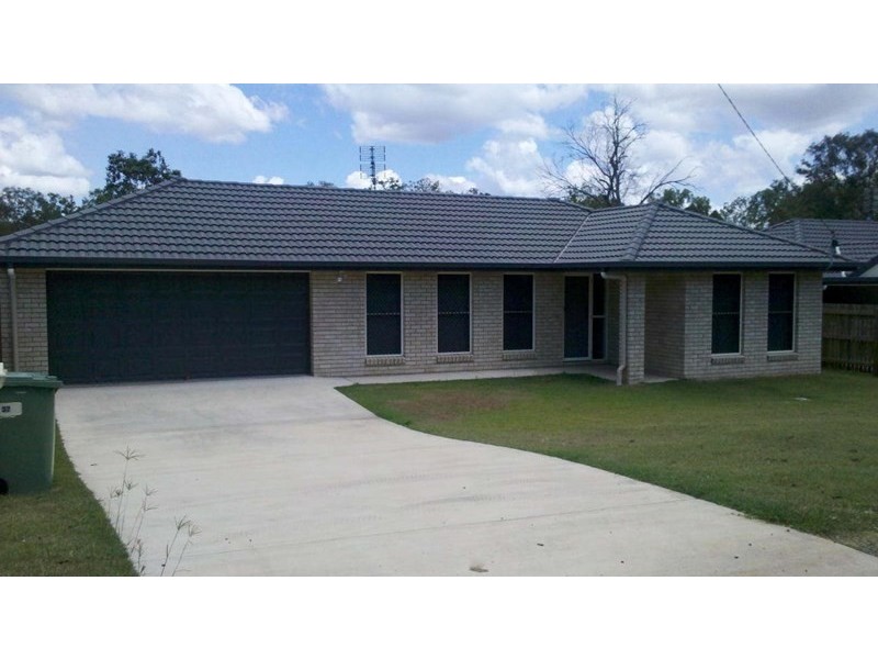 37 Middle Street, Esk QLD 4312