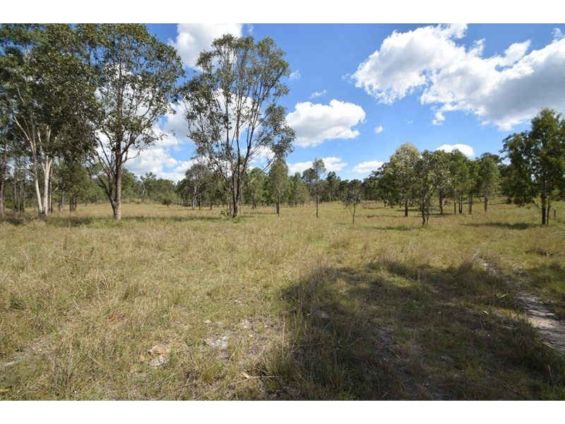 838 Esk Crows Nest Road, Biarra QLD 4313