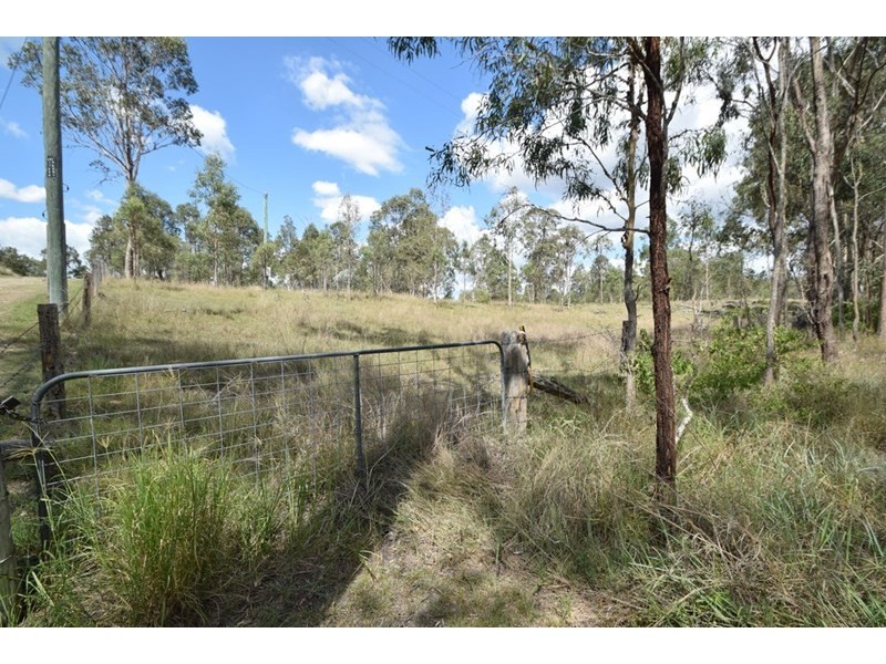 838 Esk Crows Nest Road, Biarra QLD 4313