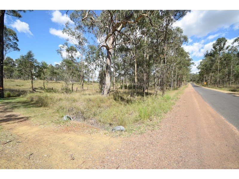 838 Esk Crows Nest Road, Biarra QLD 4313