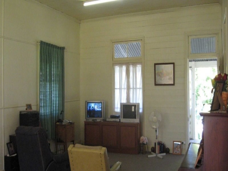 197 Ipswich Street, Esk QLD 4312