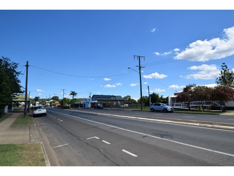 197 Ipswich Street, Esk QLD 4312