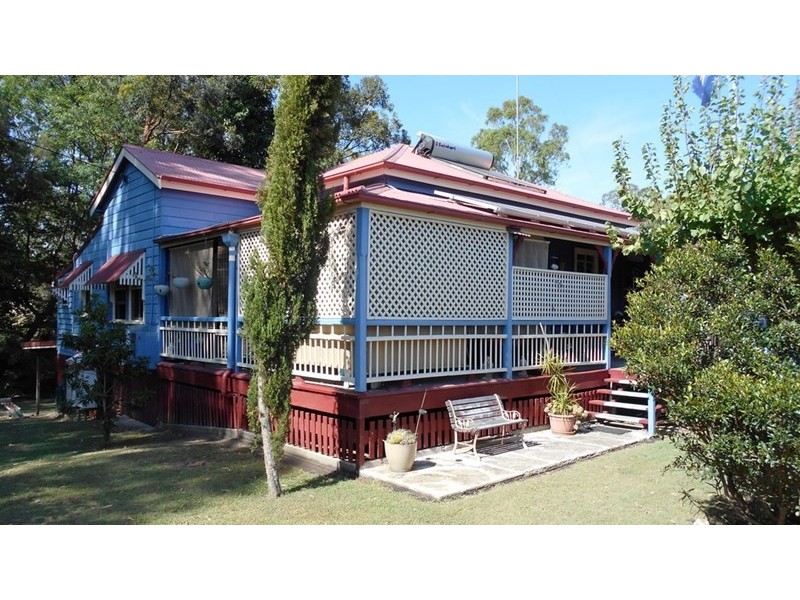 8 Paterson Road, Moore QLD 4306