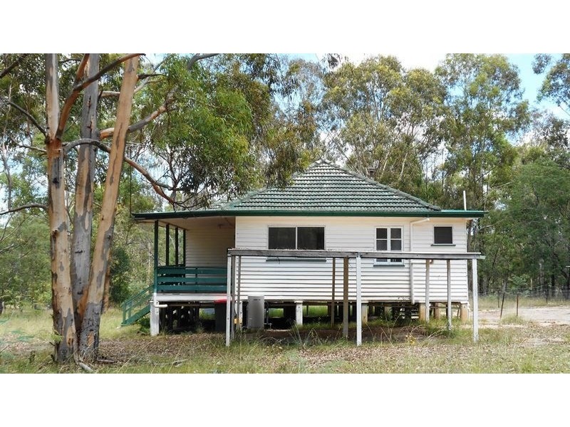 155 Martin Cresent, Blackbutt QLD 4306