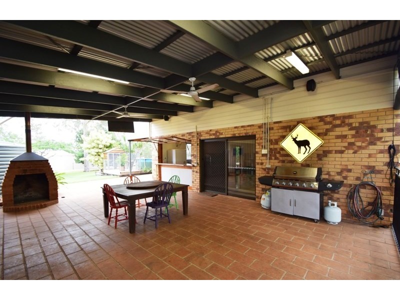 142 Lockyer View Road, Wivenhoe Pocket QLD 4306