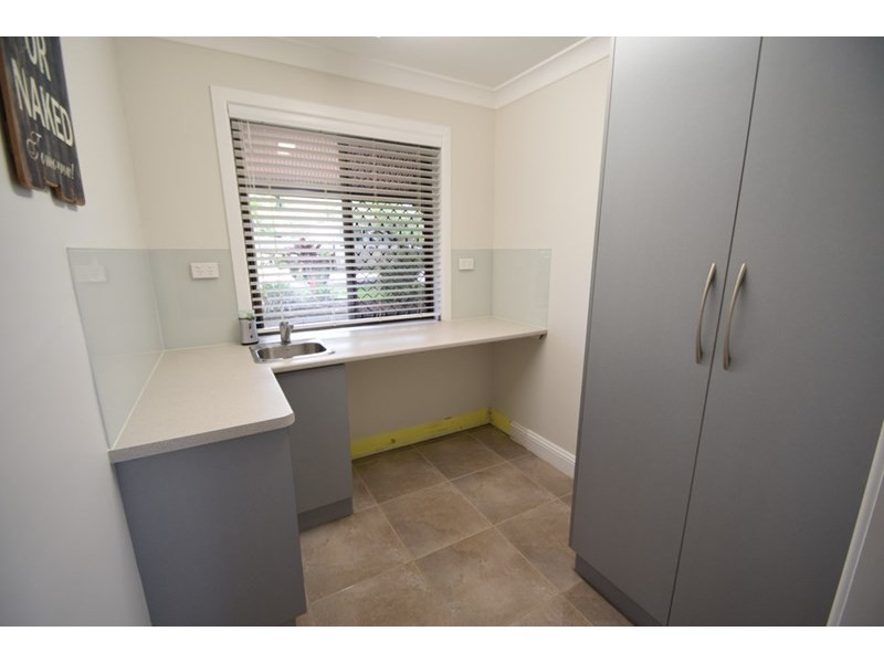 142 Lockyer View Road, Wivenhoe Pocket QLD 4306