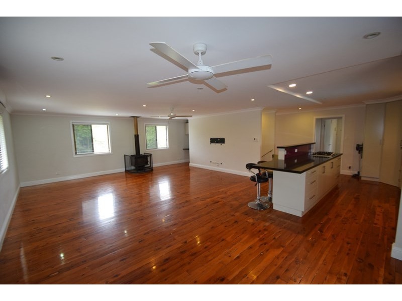 142 Lockyer View Road, Wivenhoe Pocket QLD 4306