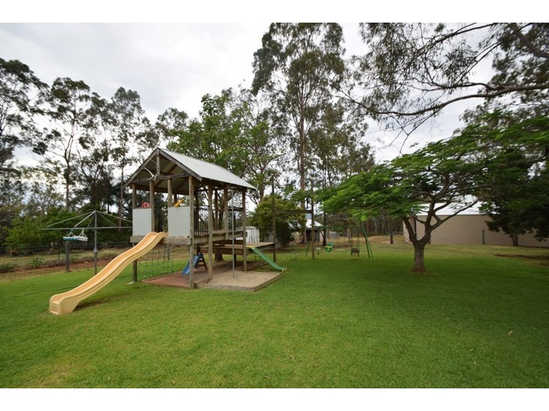 142 Lockyer View Road, Wivenhoe Pocket QLD 4306