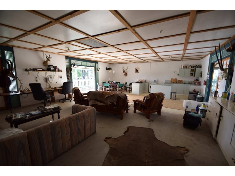 633 Grieves Road, Colinton QLD 4306