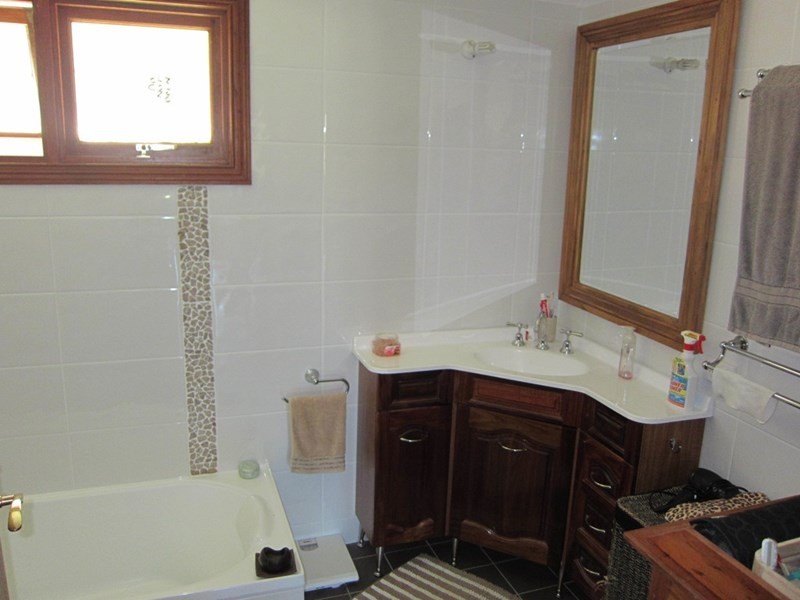 764 Toogoolawah Biarra Road, Biarra QLD 4313