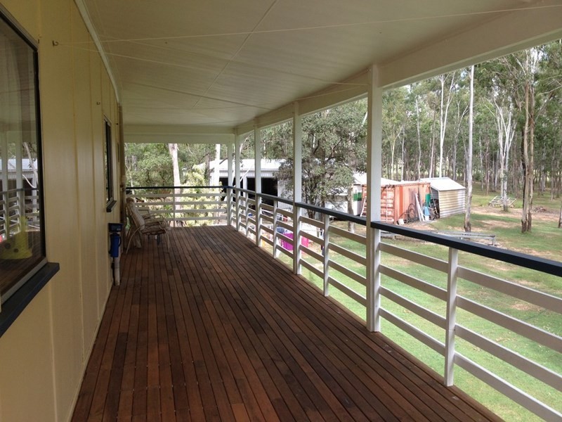 27 Elm Street, Esk QLD 4312