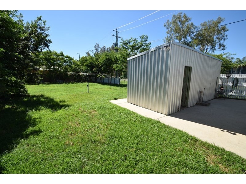 50 Middle Street, Esk QLD 4312