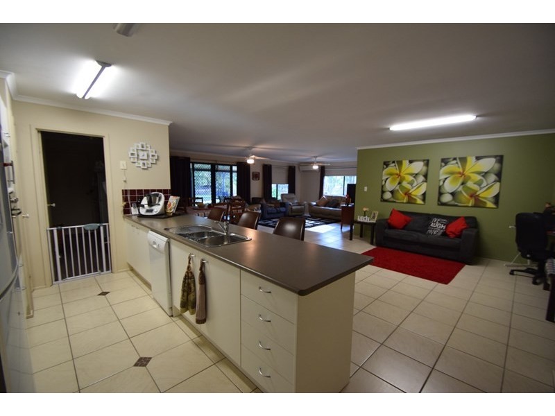 45 O’Reillys Weir Road, Lowood QLD 4311