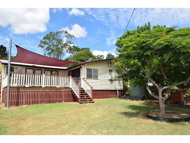 52 Fulham Street, Toogoolawah QLD 4313