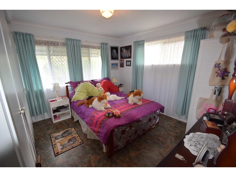 33 Elizabeth Street, Esk QLD 4312