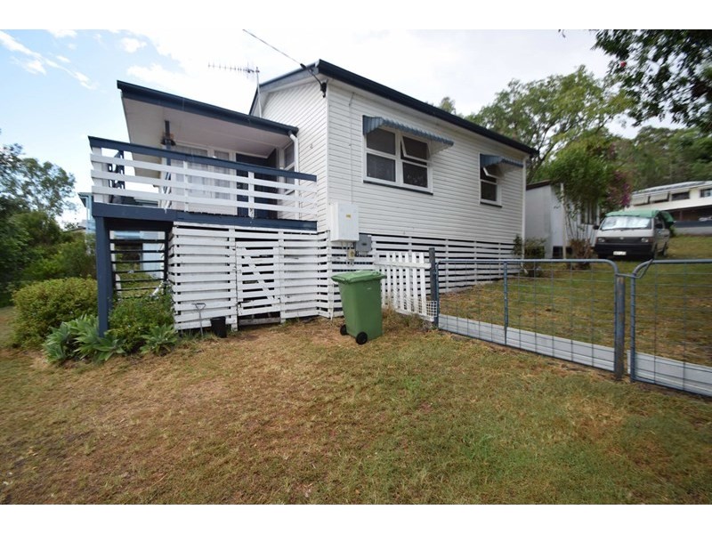 23 Mack Street, Esk QLD 4312