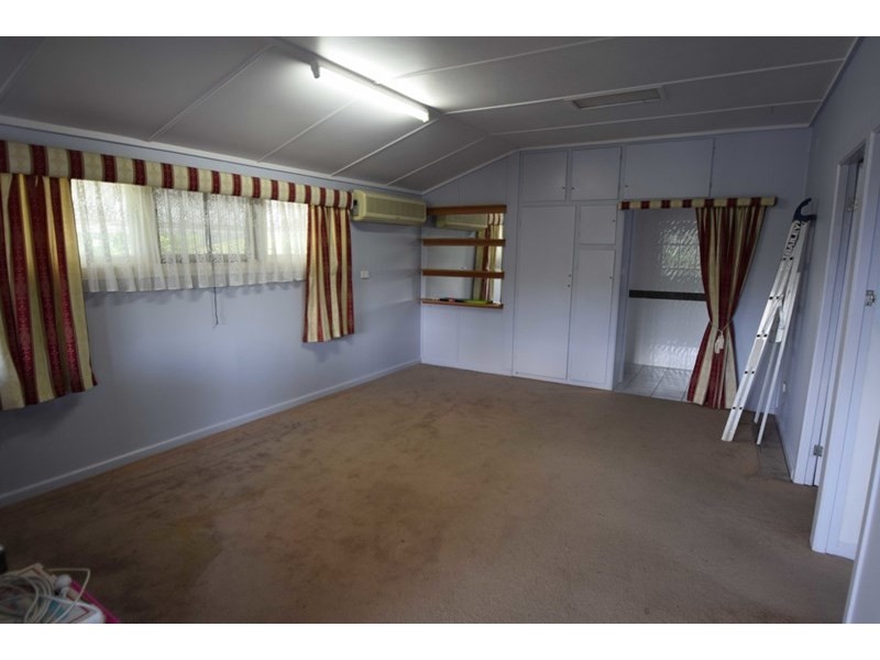 23 Mack Street, Esk QLD 4312