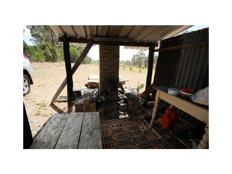 537 Williams Road, Benarkin North QLD 4306