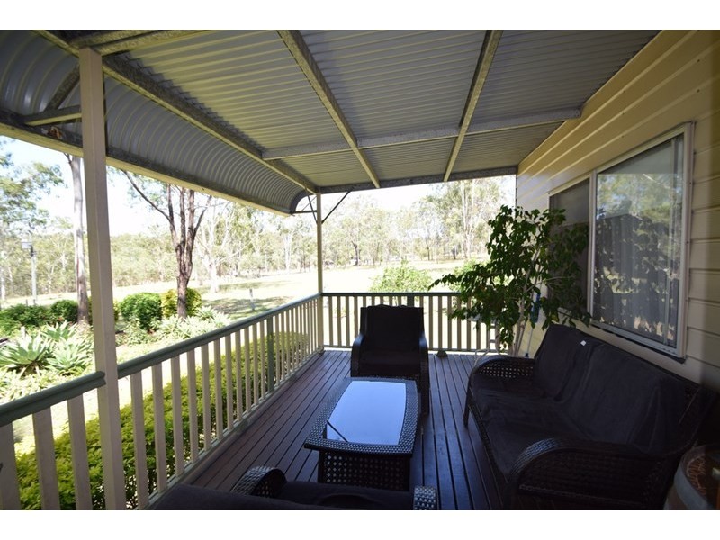 13 Laurel Street, Esk QLD 4312