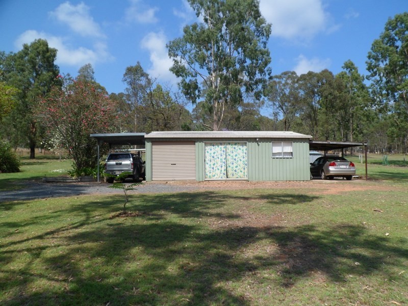 13 Laurel Street, Esk QLD 4312