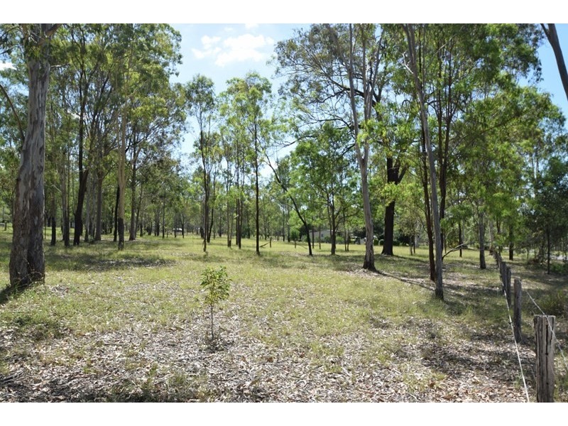 13 Laurel Street, Esk QLD 4312