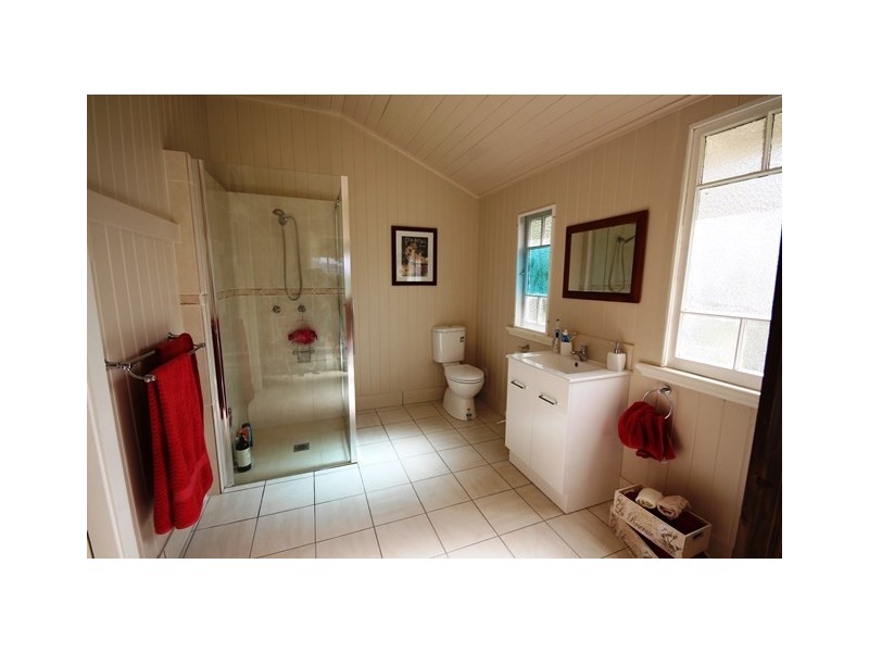 2 McConnell Street, Braemore QLD 4313