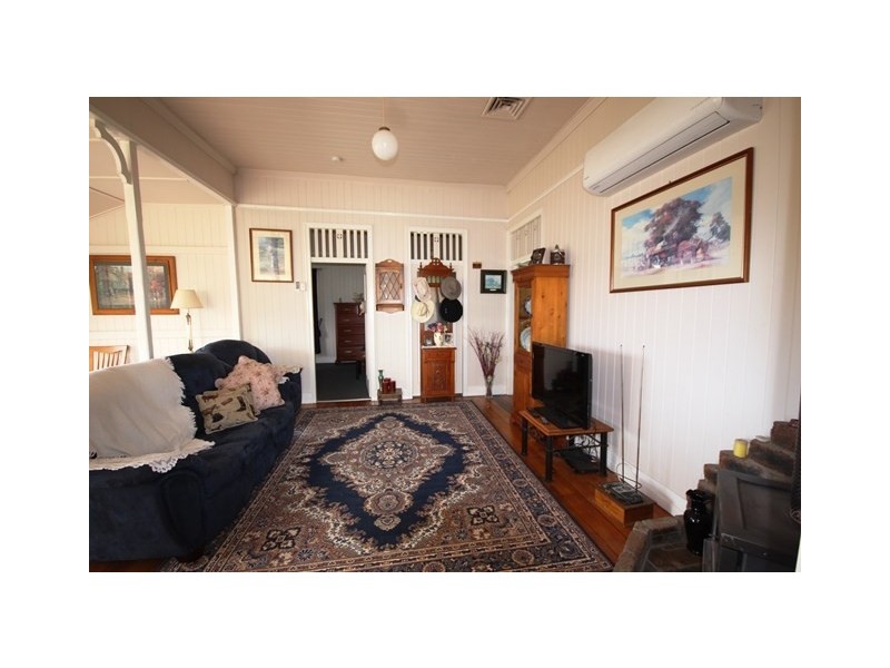 2 McConnell Street, Braemore QLD 4313