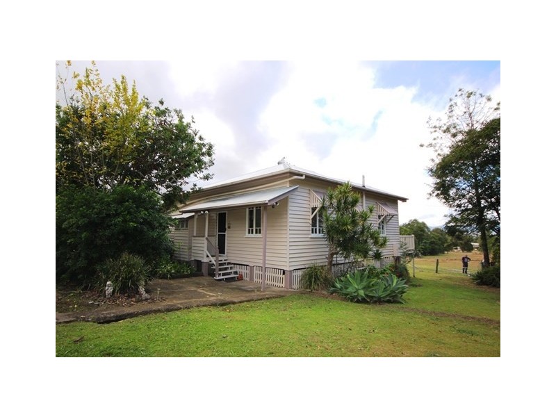 2 McConnell Street, Braemore QLD 4313