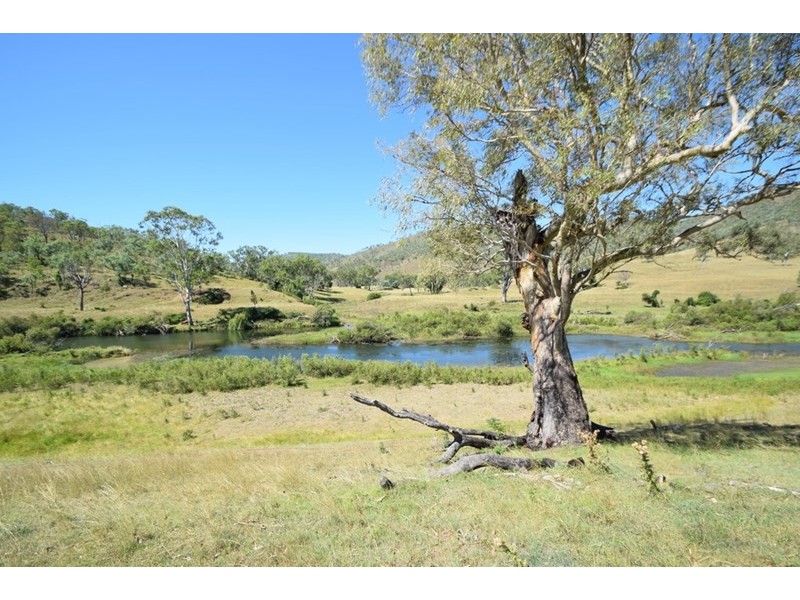 862 Mount Stanley Road, Avoca Vale QLD 4306