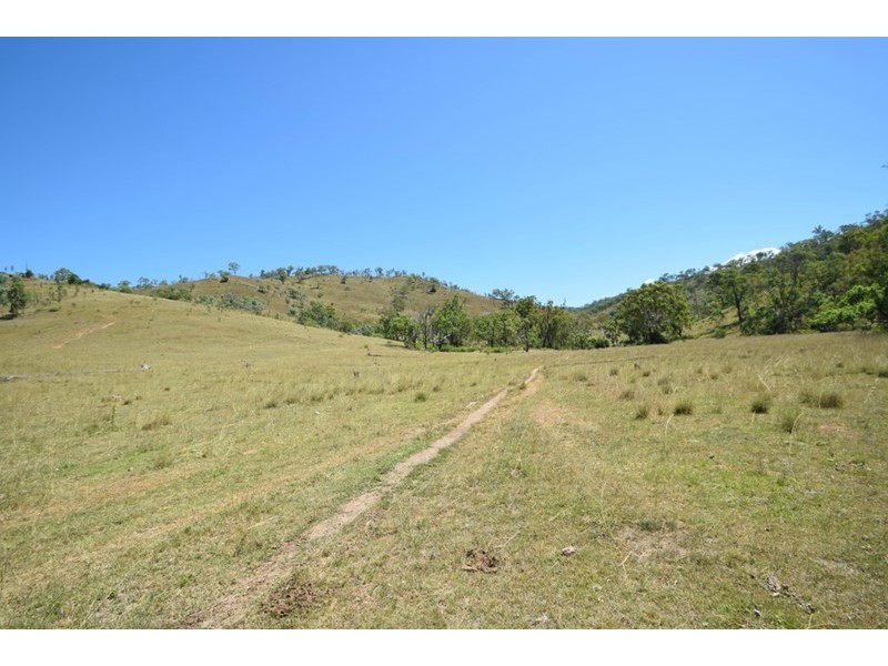 862 Mount Stanley Road, Avoca Vale QLD 4306