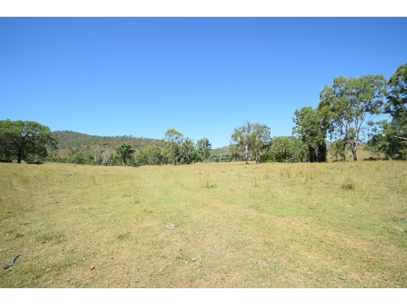 862 Mount Stanley Road, Avoca Vale QLD 4306