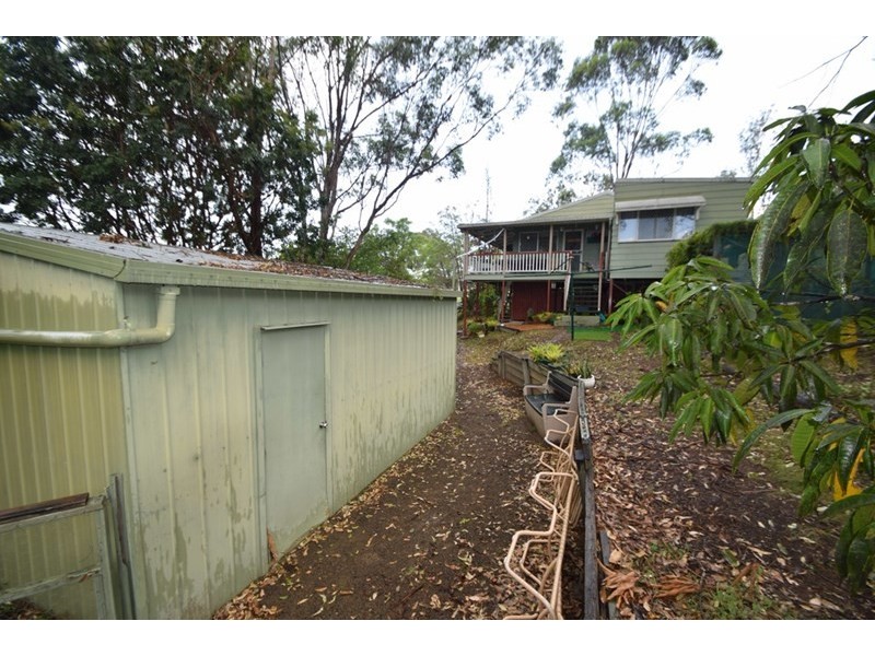 33 Elizabeth Street, Esk QLD 4312