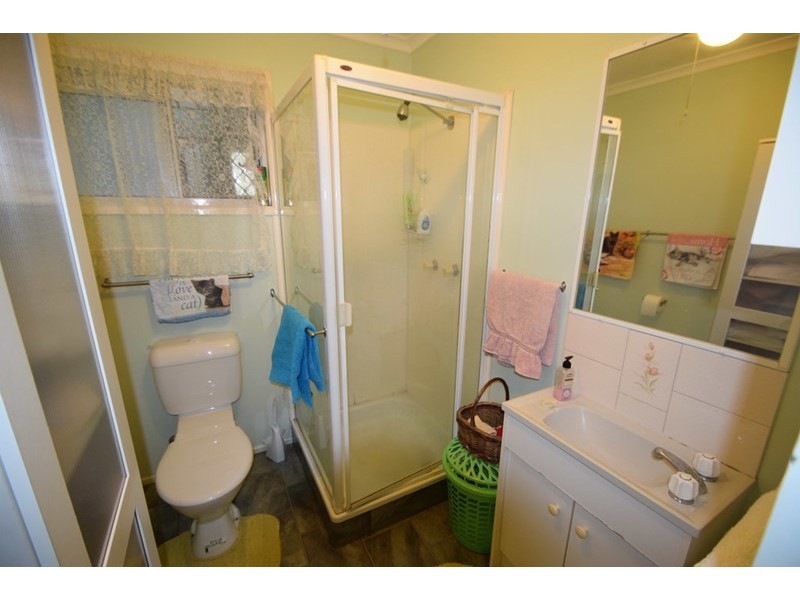 33 Elizabeth Street, Esk QLD 4312