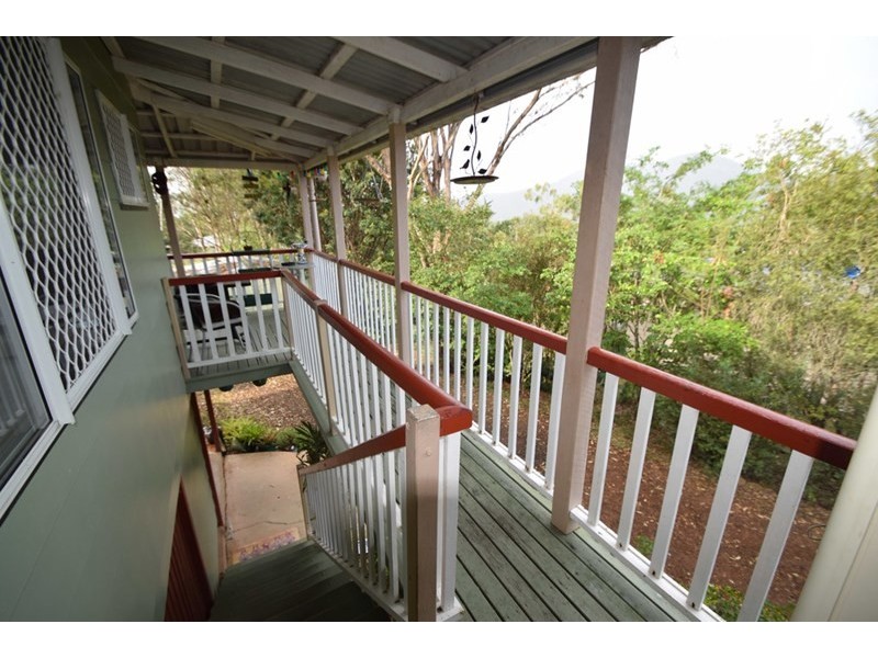 33 Elizabeth Street, Esk QLD 4312