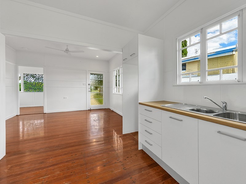 34 Brown Street, Kilcoy QLD 4515