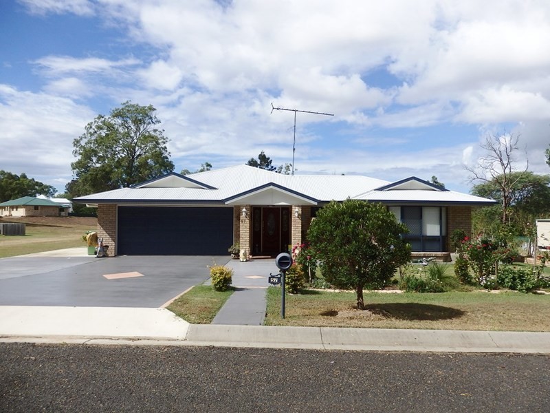 57 Bellambi Street, Toogoolawah QLD 4313