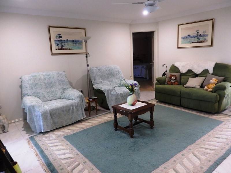 57 Bellambi Street, Toogoolawah QLD 4313
