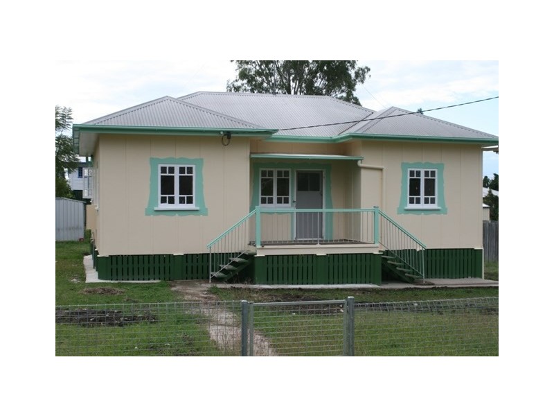 73 DIngyarra Street, Toogoolawah QLD 4313