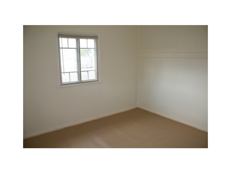 73 DIngyarra Street, Toogoolawah QLD 4313