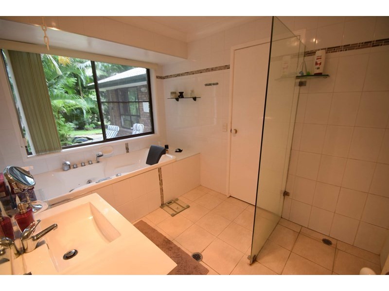 473 Willaura Drive, Mount Hallen QLD 4312