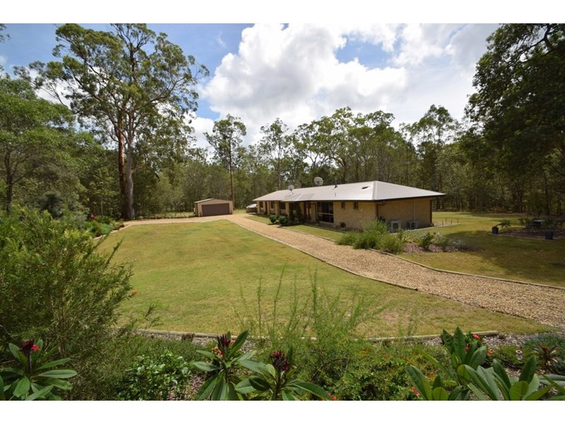 33 Gloucester Court, Mount Hallen QLD 4312