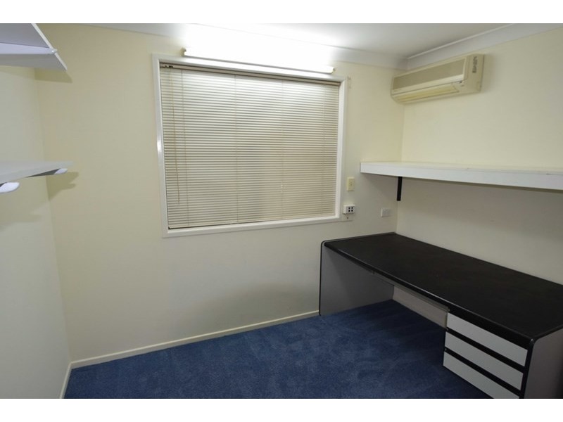 11 Elizabeth Street, Esk QLD 4312