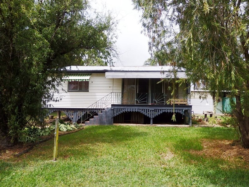 10-12 Steven Street, Blackbutt QLD 4306