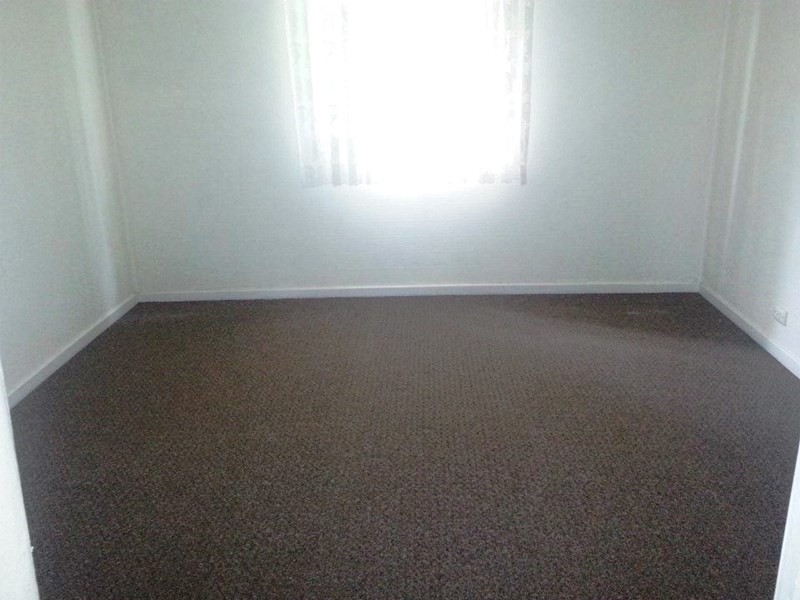 10-12 Steven Street, Blackbutt QLD 4306