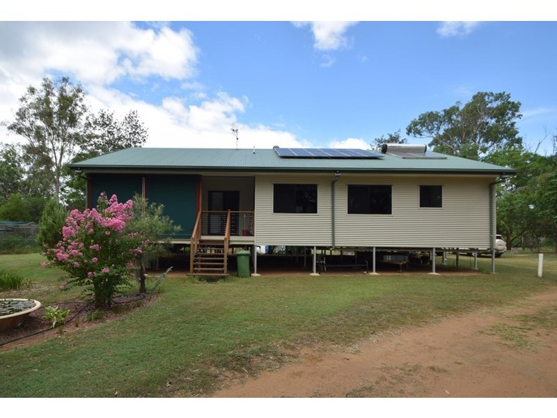 97 Outlook Drive, Esk QLD 4312