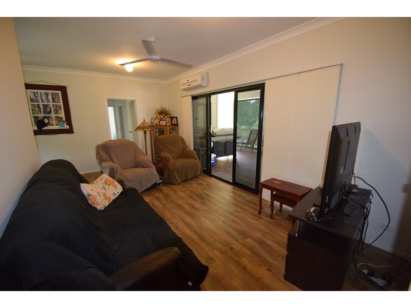 97 Outlook Drive, Esk QLD 4312