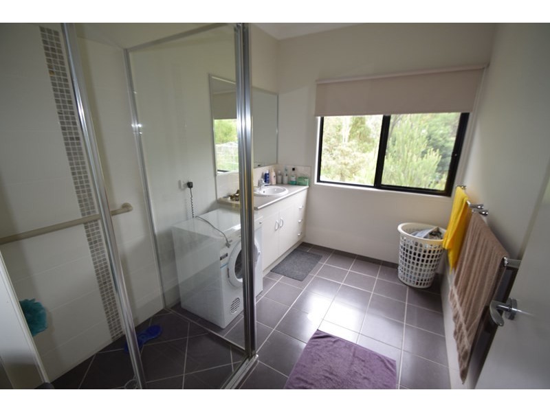 97 Outlook Drive, Esk QLD 4312