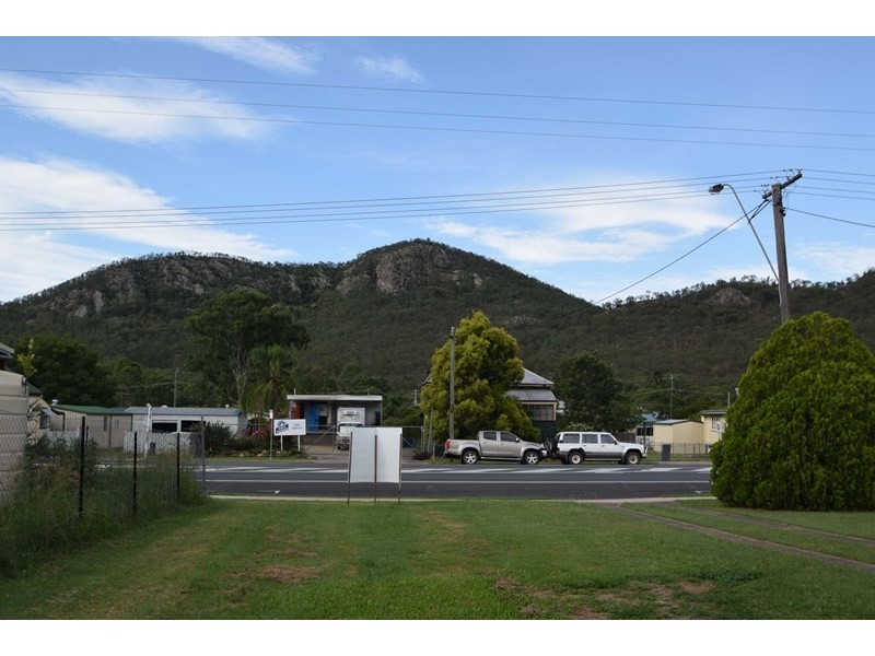 2 Ipswich Street, Esk QLD 4312