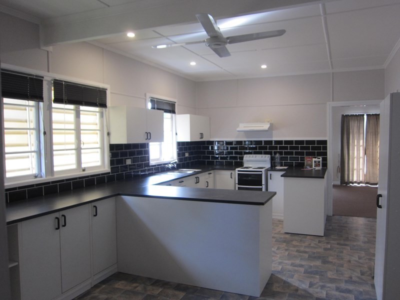 72 Eskdale Road, Toogoolawah QLD 4313